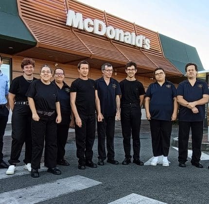 [PARTENARIAT] – La collaboration s’intensifie entre l’ESAT d’Audenge et les McDonald’s du Bassin d’Arcachon