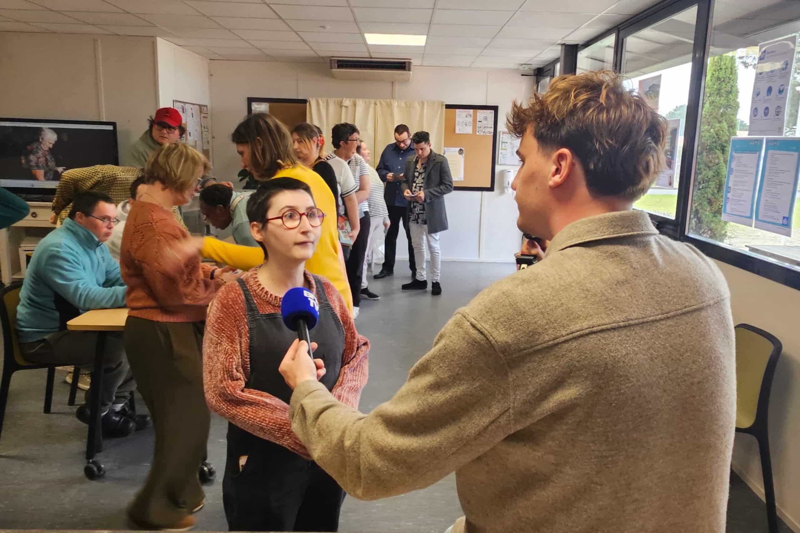 BMFTV fait un reportage sur la préparation aux élections à l&rsquo;ESAT Audenge