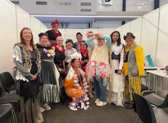 Révéler les talents ‘En Beauté’, un projet qui mêle danse et mode upcyclée au Foyer Cestas