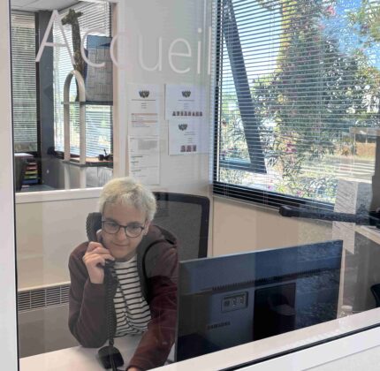 Portrait de Marie Fernande Cristo, agent d’accueil reconnue et représentante des travailleurs à l’ESAT Audenge